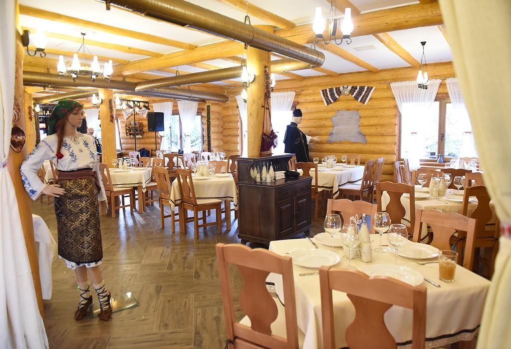 Domeniul Haiducilor Bucovina Suceava Exterior foto